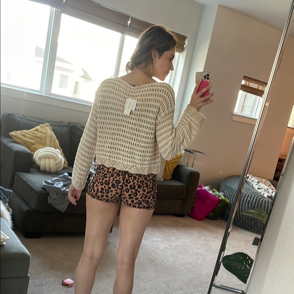American Eagle Outfitters Cream Sweater - Picture 2 of 7